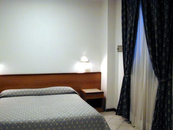 Hotel Astoria Viareggio Bagian luar foto